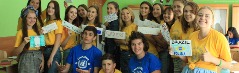 Penn State Peace Corps volunteer with her classroom students in Brazil